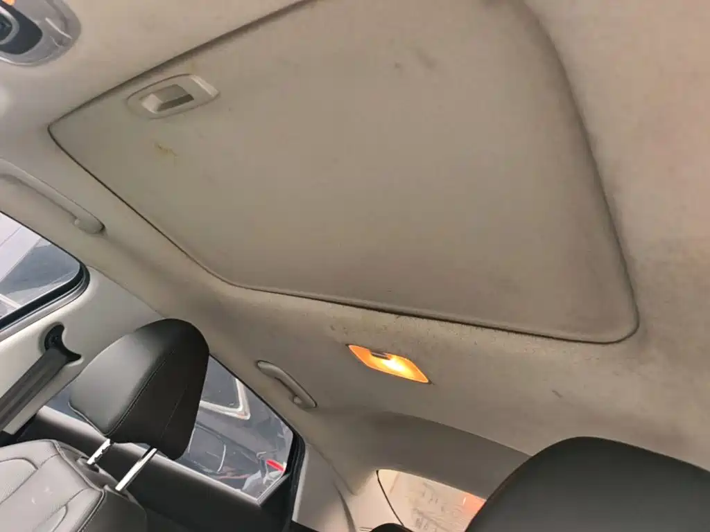 Hyundai Elantra — фото 18