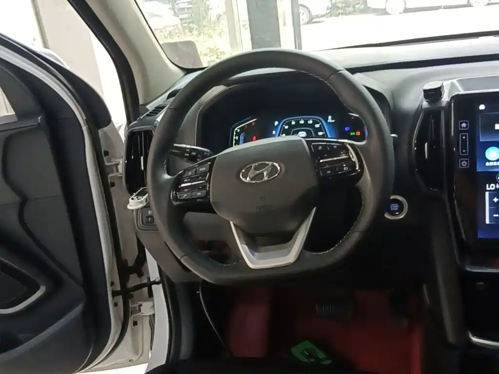 Hyundai ix35 — фото 11