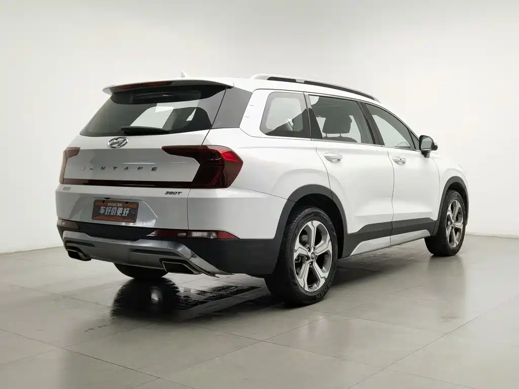 Hyundai Santa Fe — фото 2