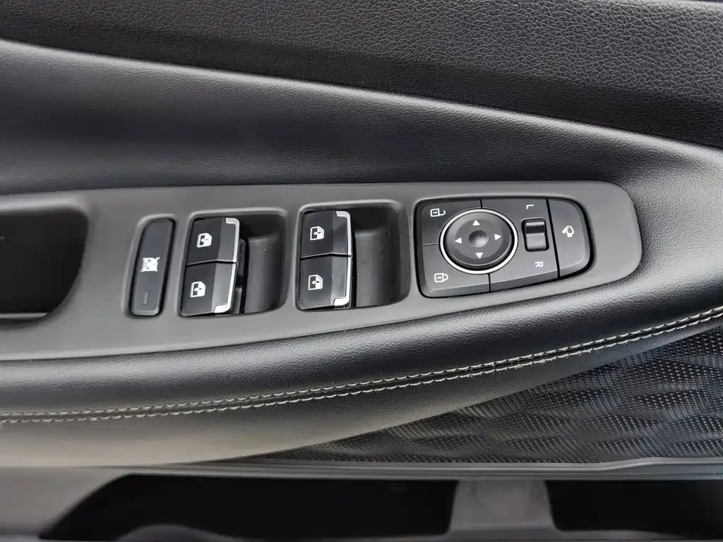 Hyundai Santa Fe — фото 9