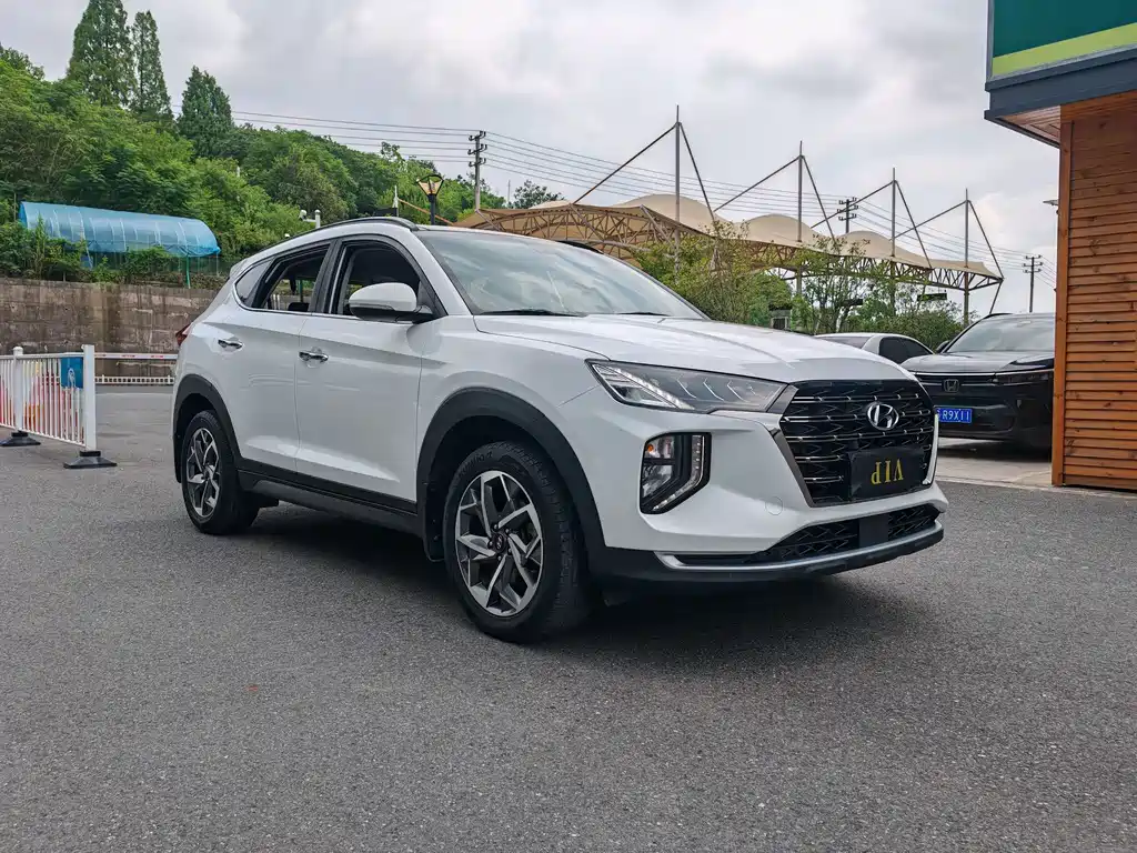Hyundai Tucson — фото 3