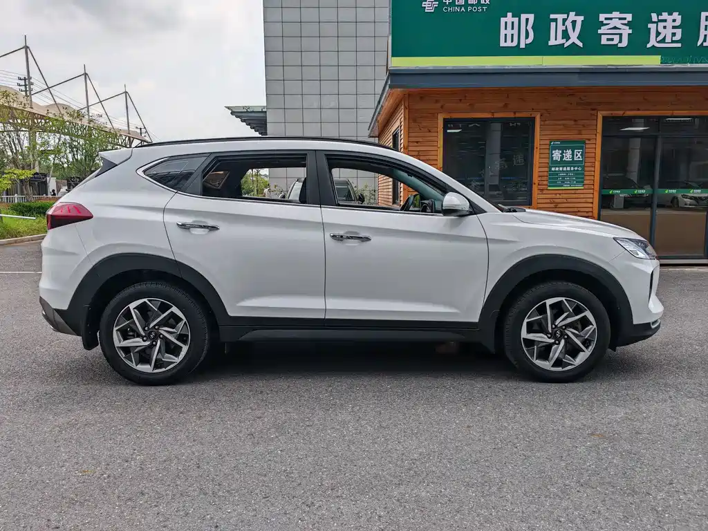Hyundai Tucson — фото 7