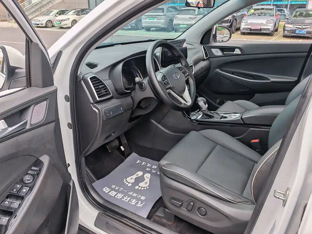 Hyundai Tucson — фото 9