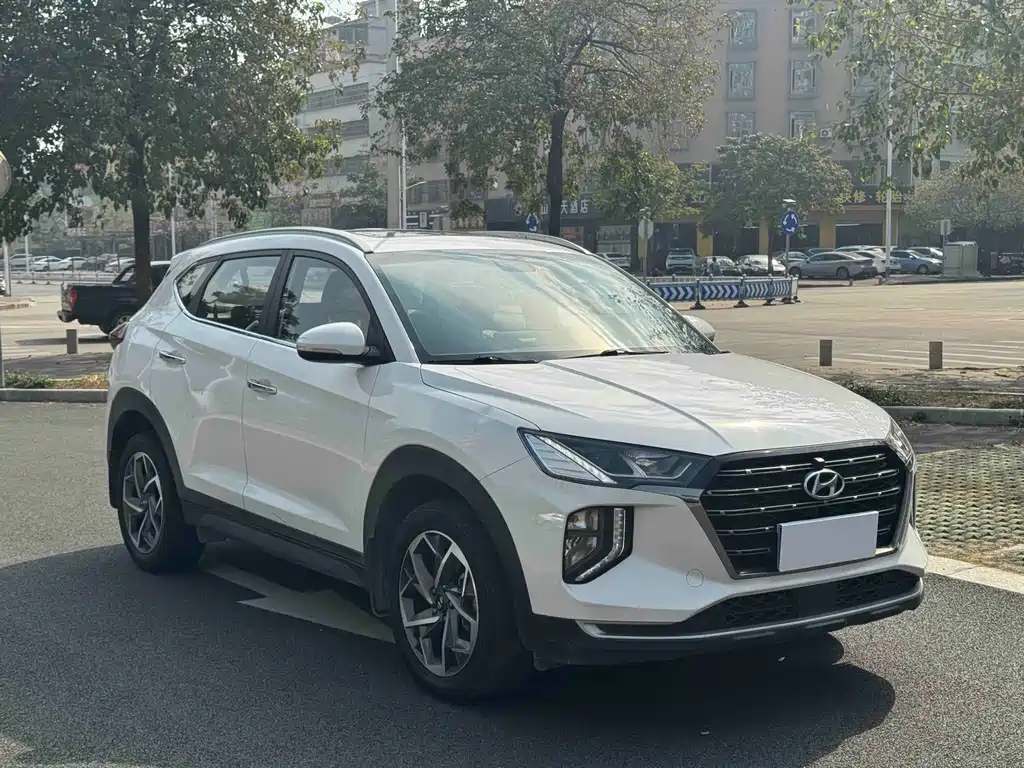 Hyundai Tucson — фото 3