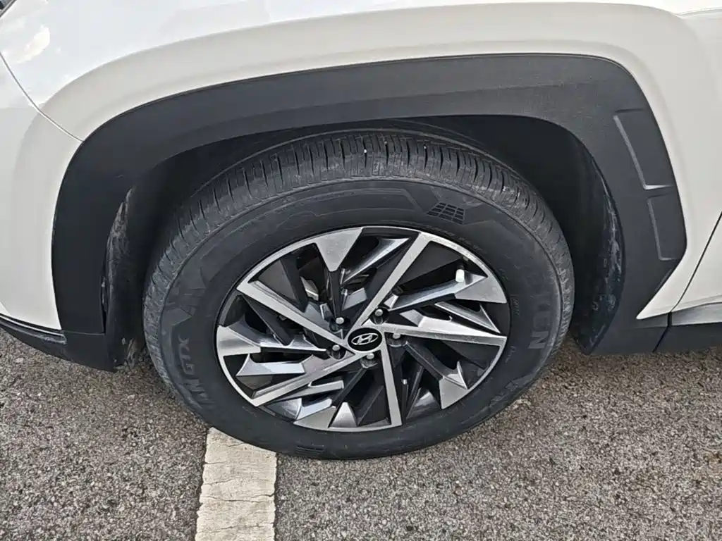Hyundai Tucson — фото 23