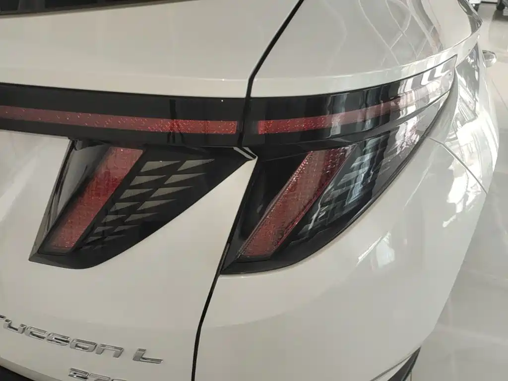Hyundai Tucson — фото 8