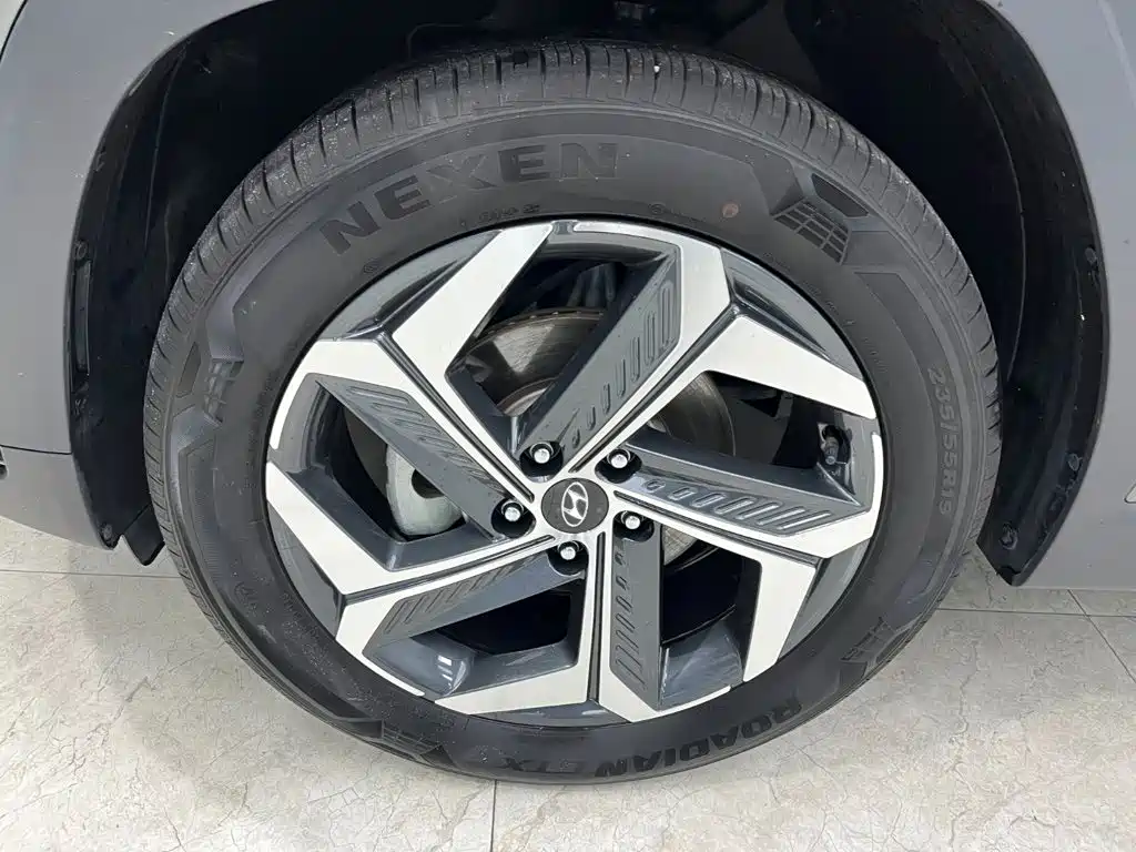 Hyundai Tucson — фото 19