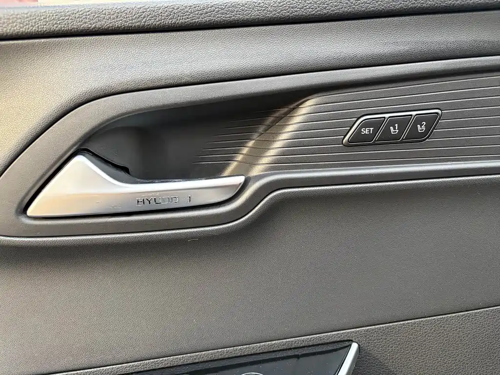 Hyundai Custo — фото 8