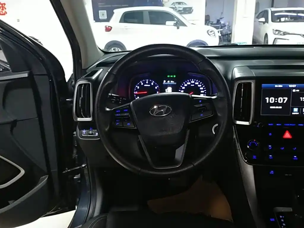 Hyundai ix35 — фото 11