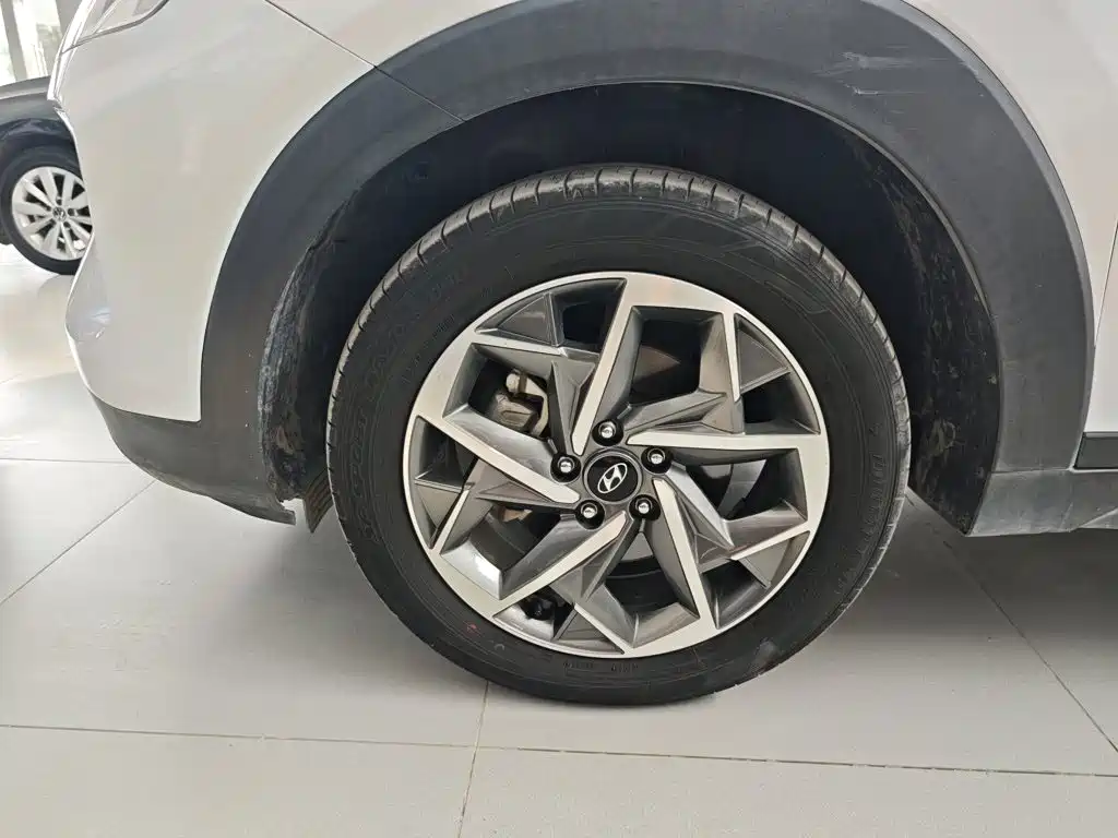 Hyundai Tucson — фото 23