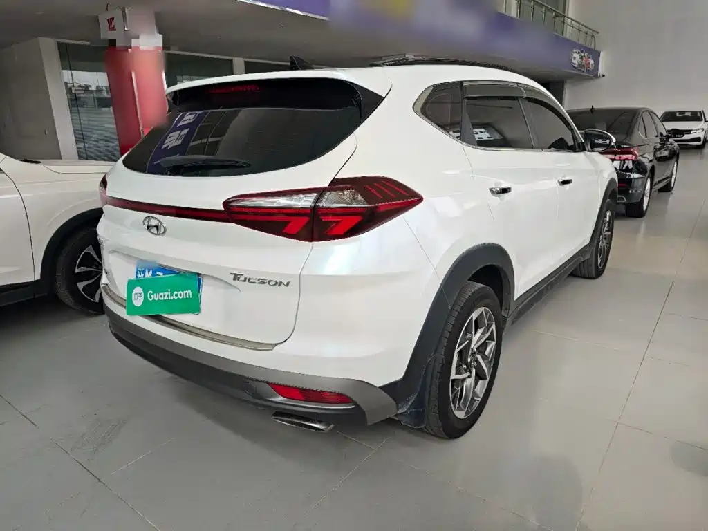 Hyundai Tucson — фото 7