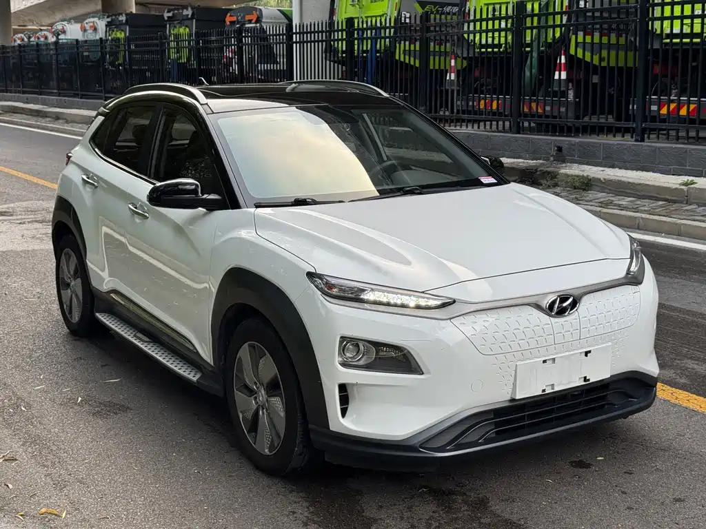 Hyundai Kona Electric — фото 3