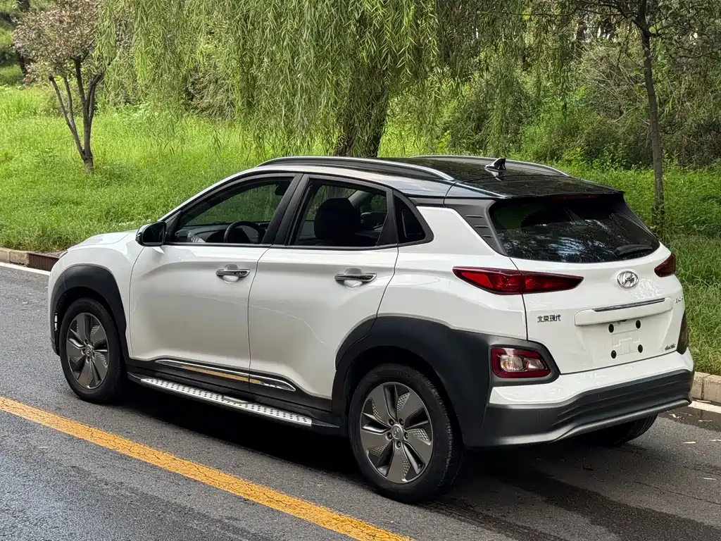 Hyundai Kona Electric — фото 6