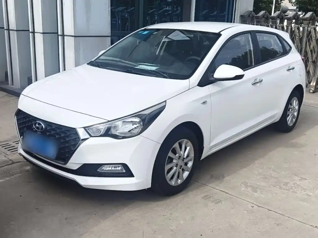 Hyundai Verna RV — фото 2