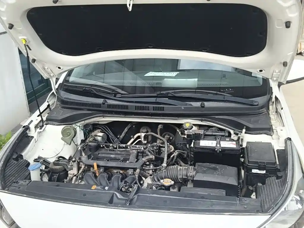 Hyundai Verna RV — фото 20