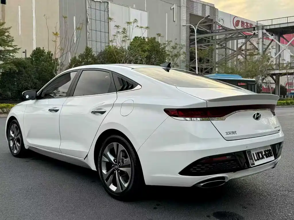 Hyundai Fista — фото 4