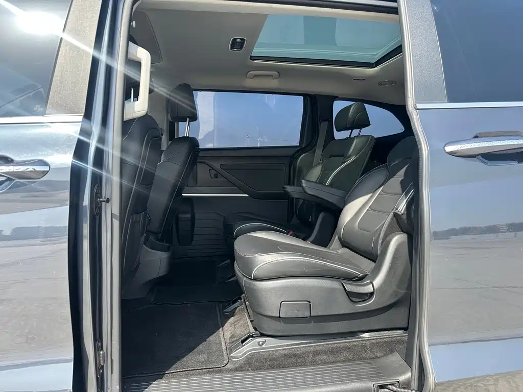 Hyundai Custo — фото 10