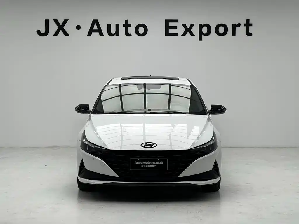 Hyundai Elantra — фото 2