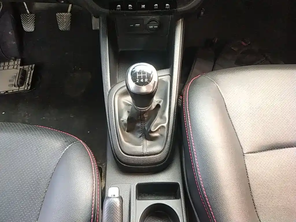 Hyundai Verna — фото 14