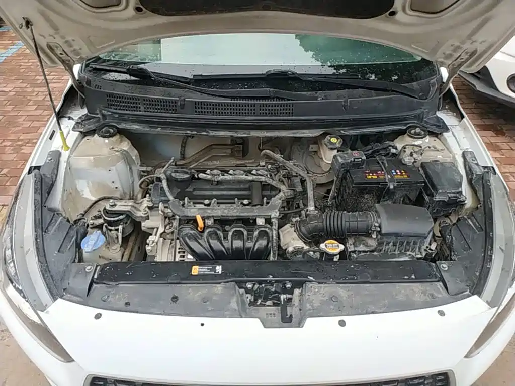 Hyundai Verna — фото 20