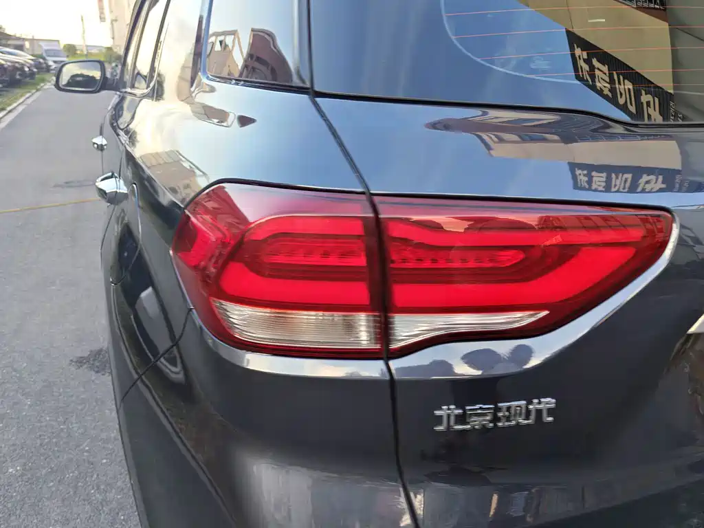 Hyundai ix35 — фото 10