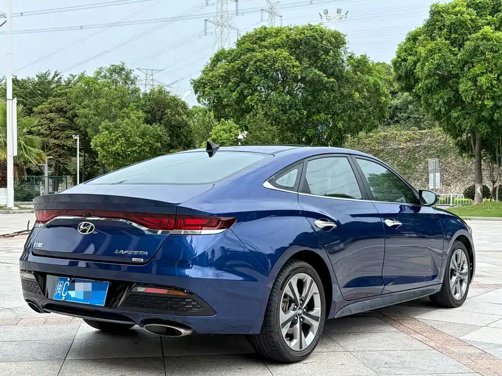 Hyundai Fista — фото 9