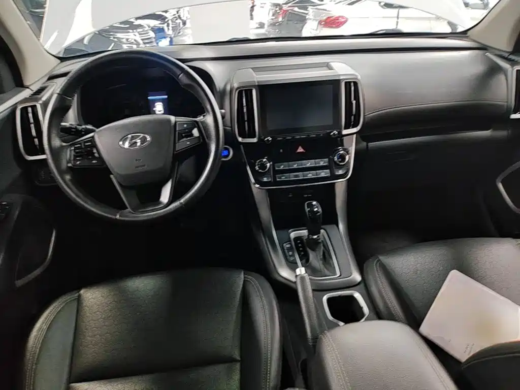 Hyundai ix35 — фото 10