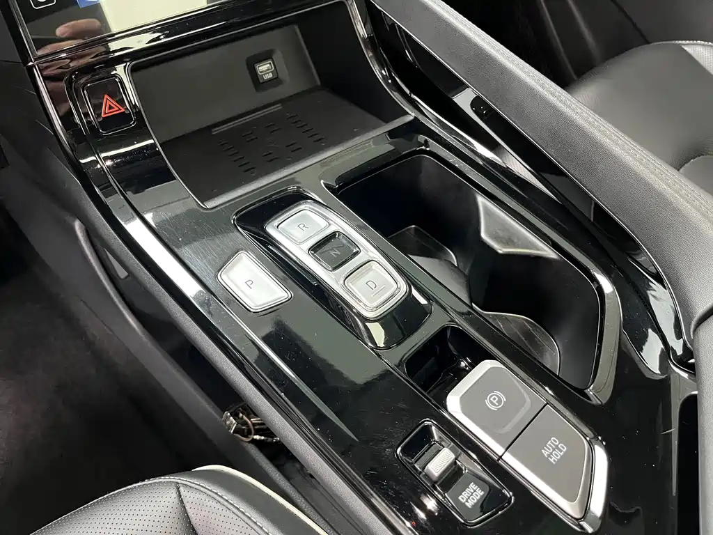 Hyundai Custo — фото 14