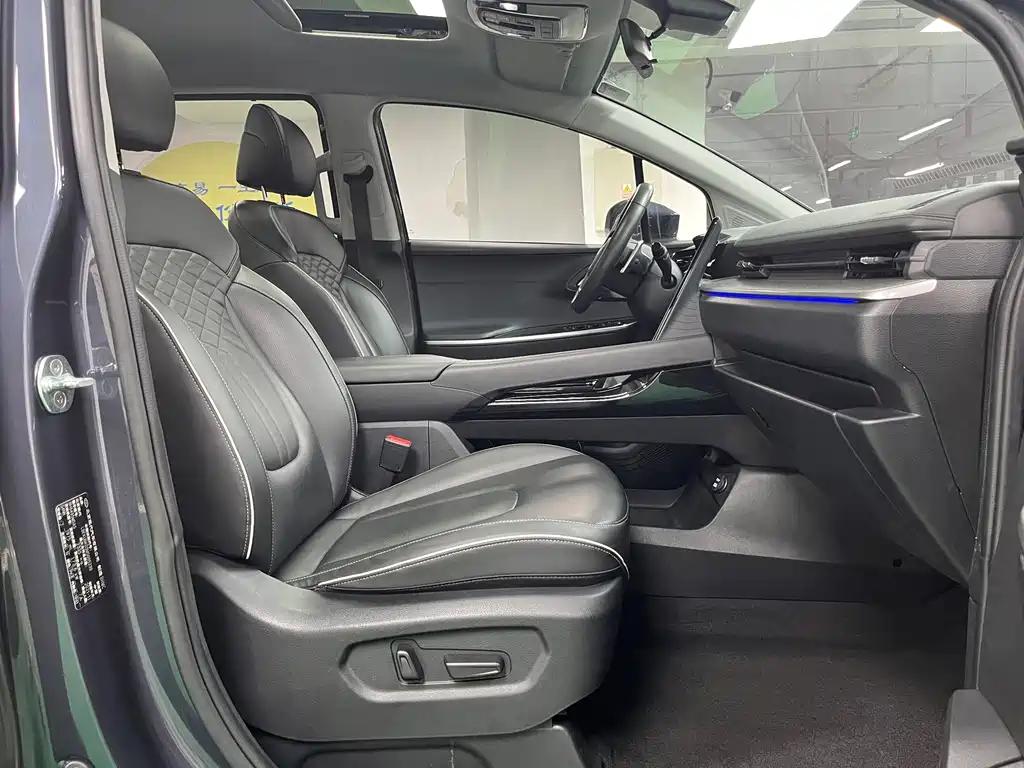 Hyundai Custo — фото 18