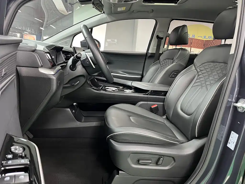 Hyundai Custo — фото 10