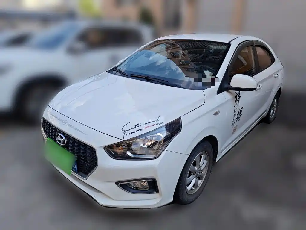 Hyundai Verna — фото 2