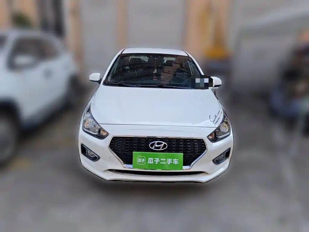 Hyundai Verna — фото 24