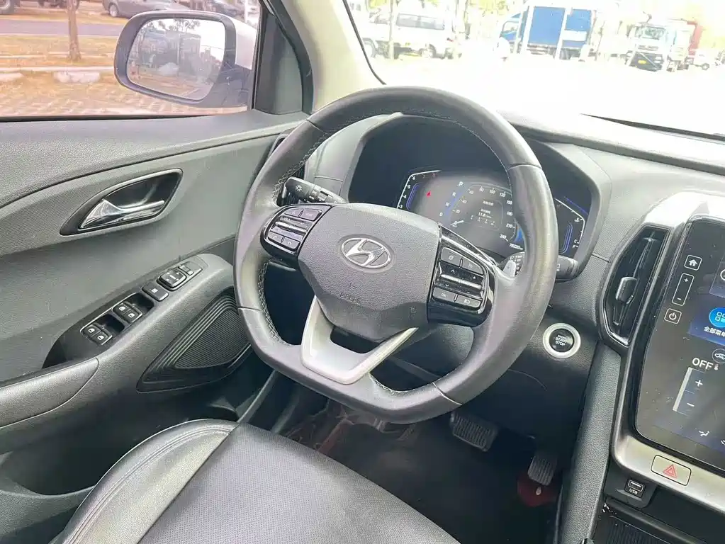 Hyundai ix35 — фото 14