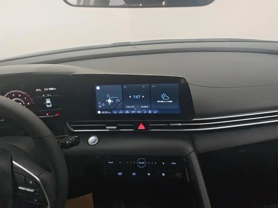 Hyundai Elantra — фото 13