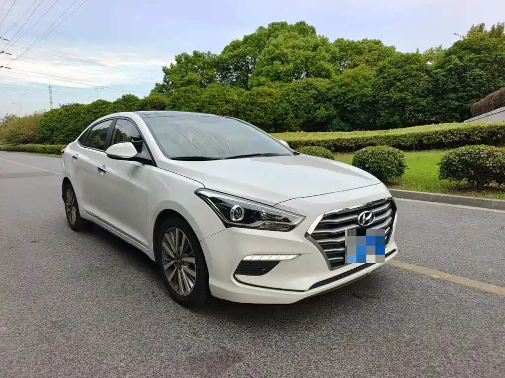 Hyundai Mistra — фото 3