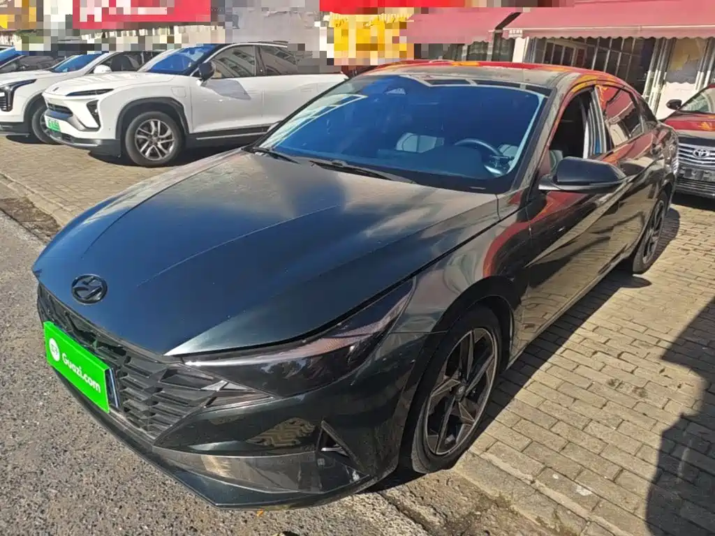 Hyundai Elantra — фото 2
