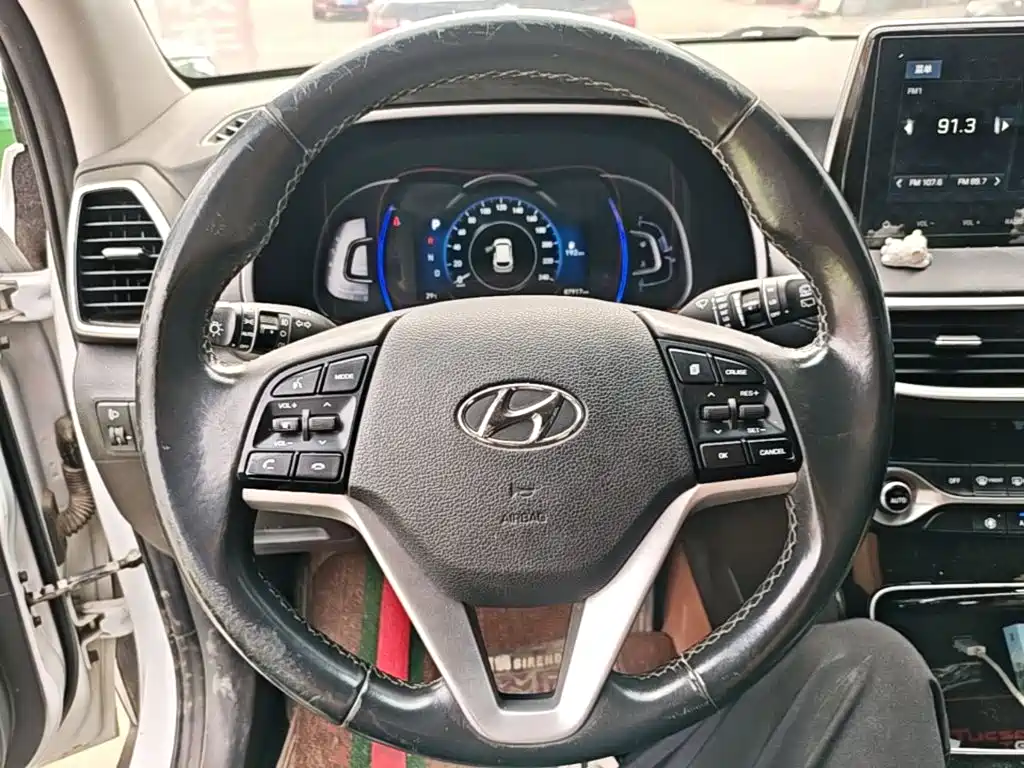 Hyundai Tucson — фото 7