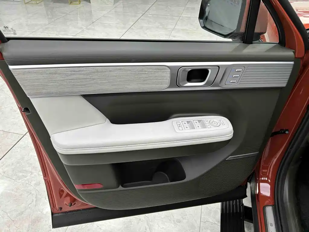 Hyundai Santa Fe — фото 11