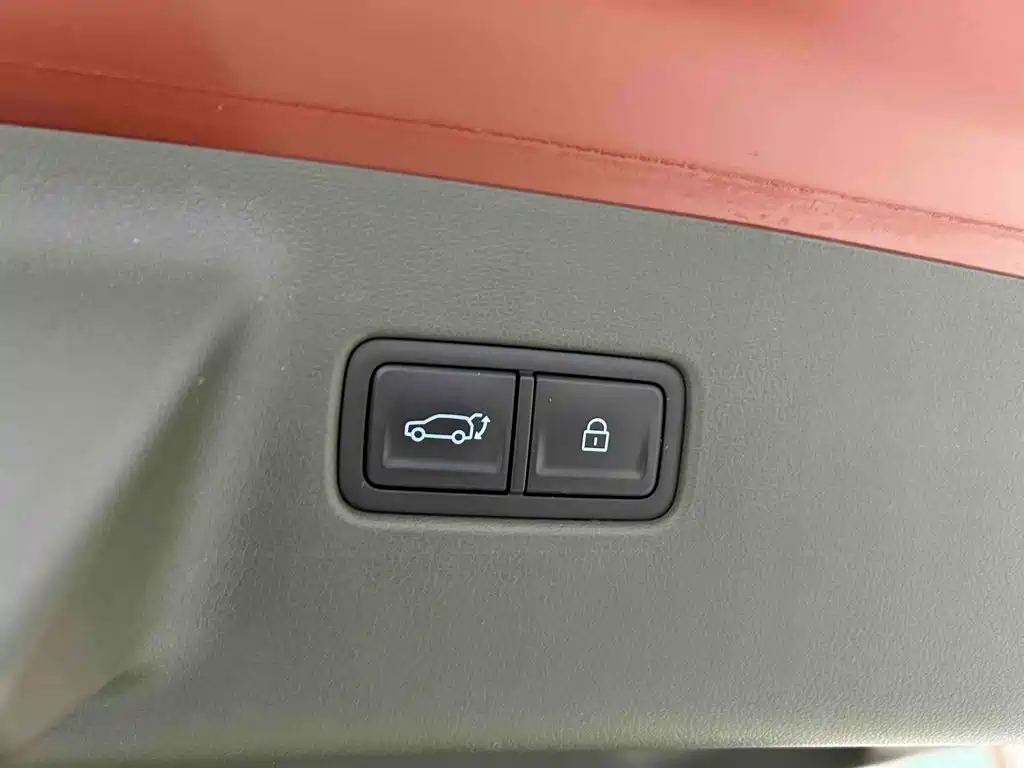Hyundai Santa Fe — фото 19