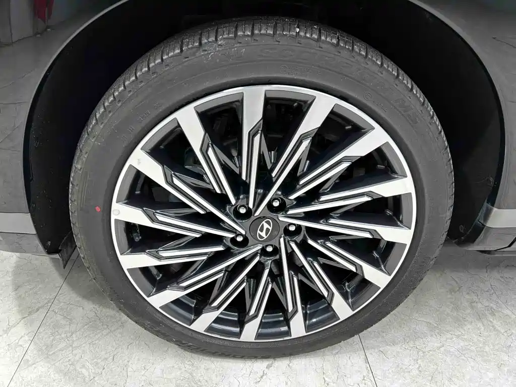 Hyundai Santa Fe — фото 22