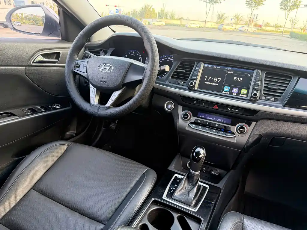 Hyundai Mistra — фото 14