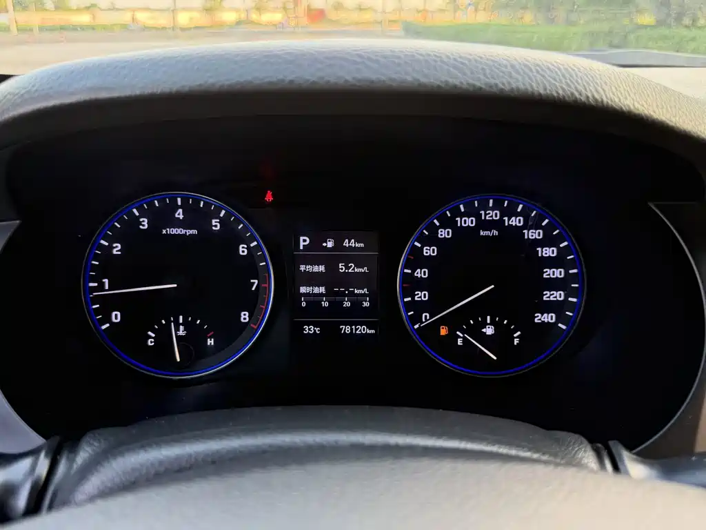 Hyundai Mistra — фото 15