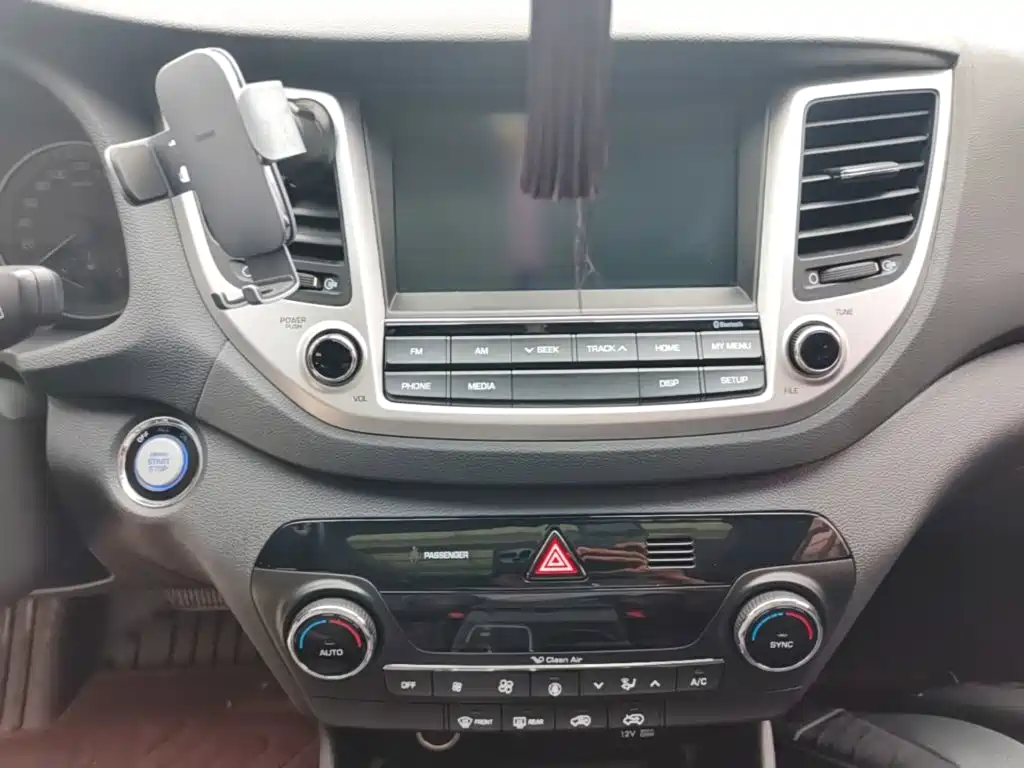 Hyundai Tucson — фото 9