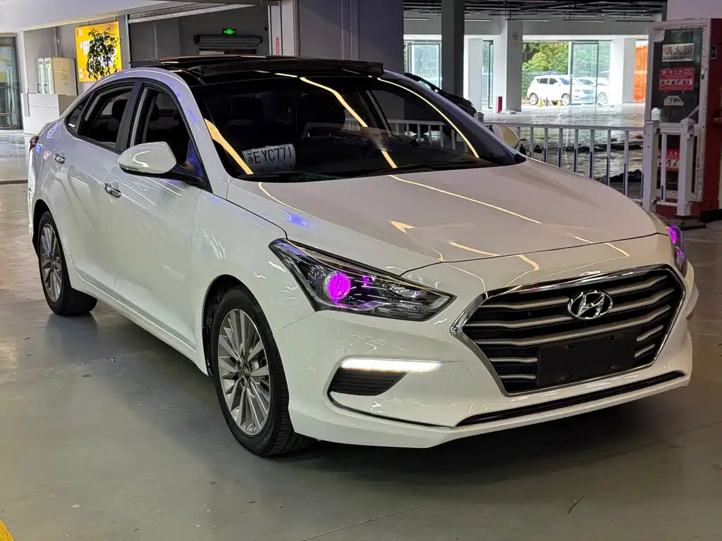 Hyundai Mistra — фото 4