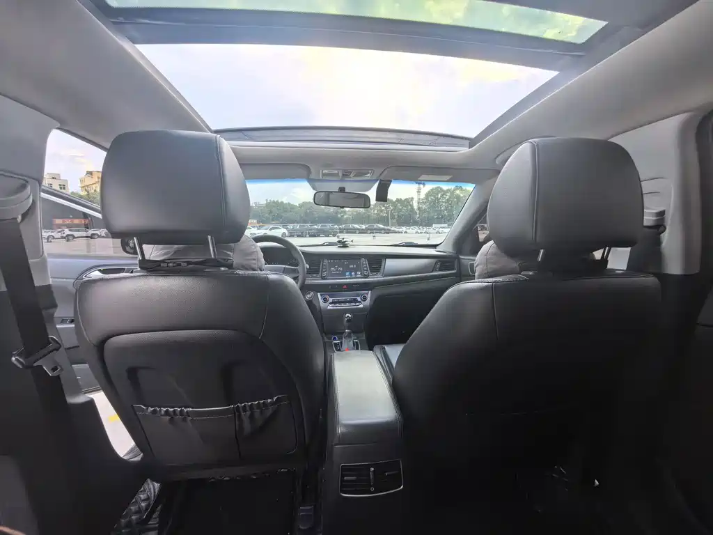 Hyundai Mistra — фото 11