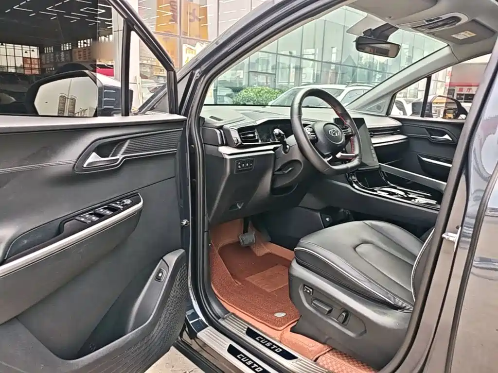 Hyundai Custo — фото 16