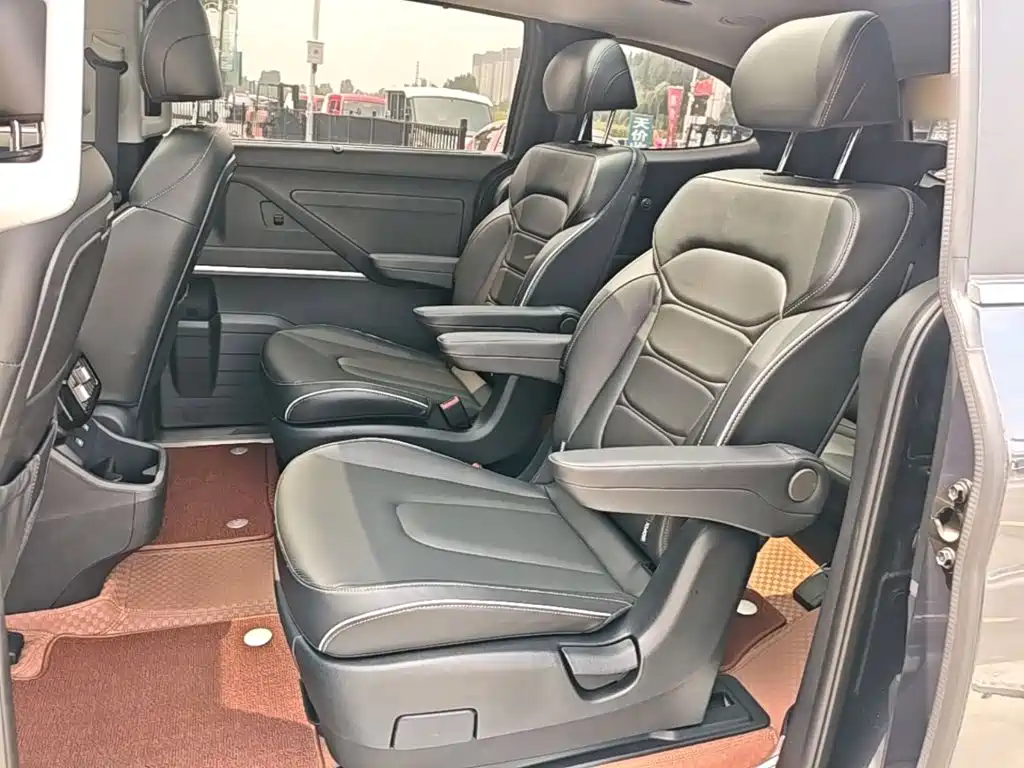 Hyundai Custo — фото 17