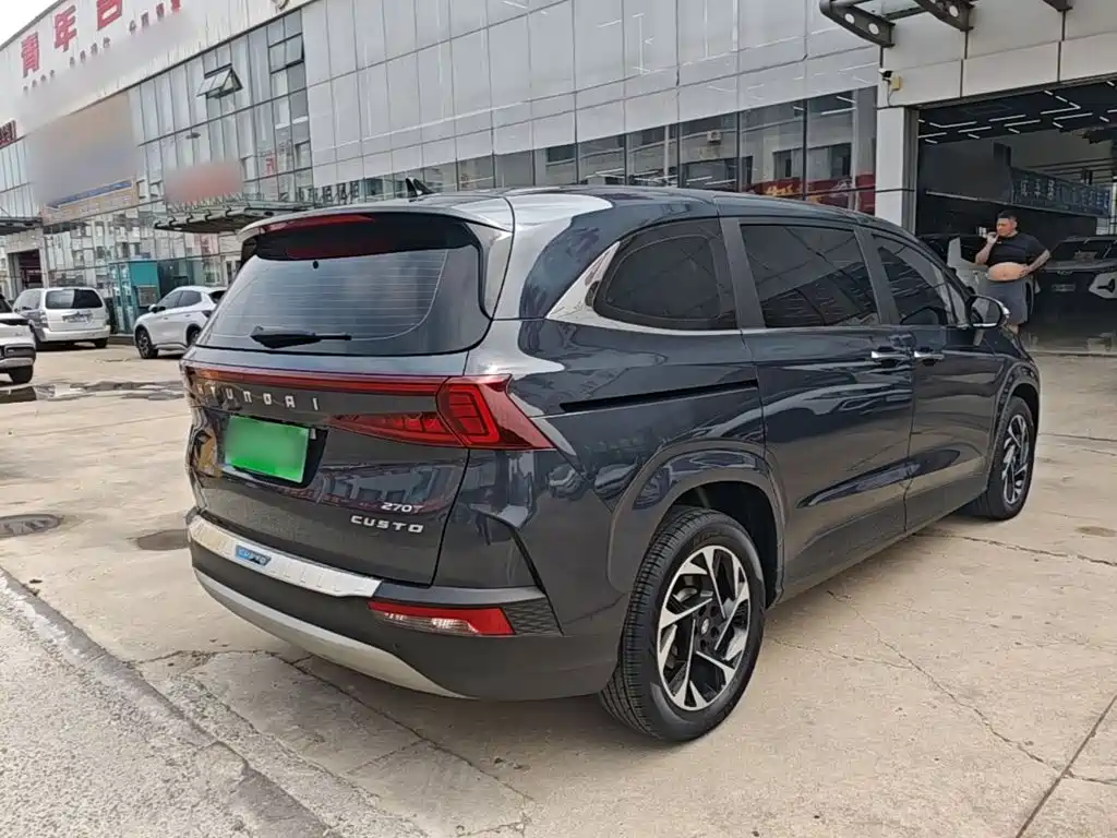 Hyundai Custo — фото 7