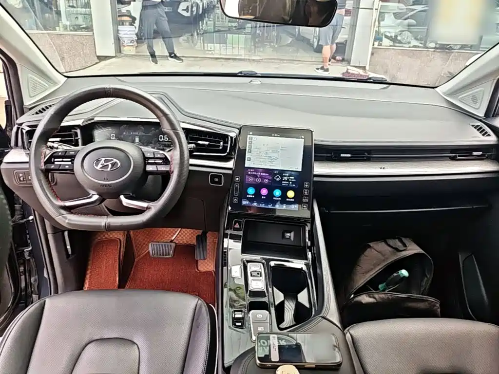 Hyundai Custo — фото 10