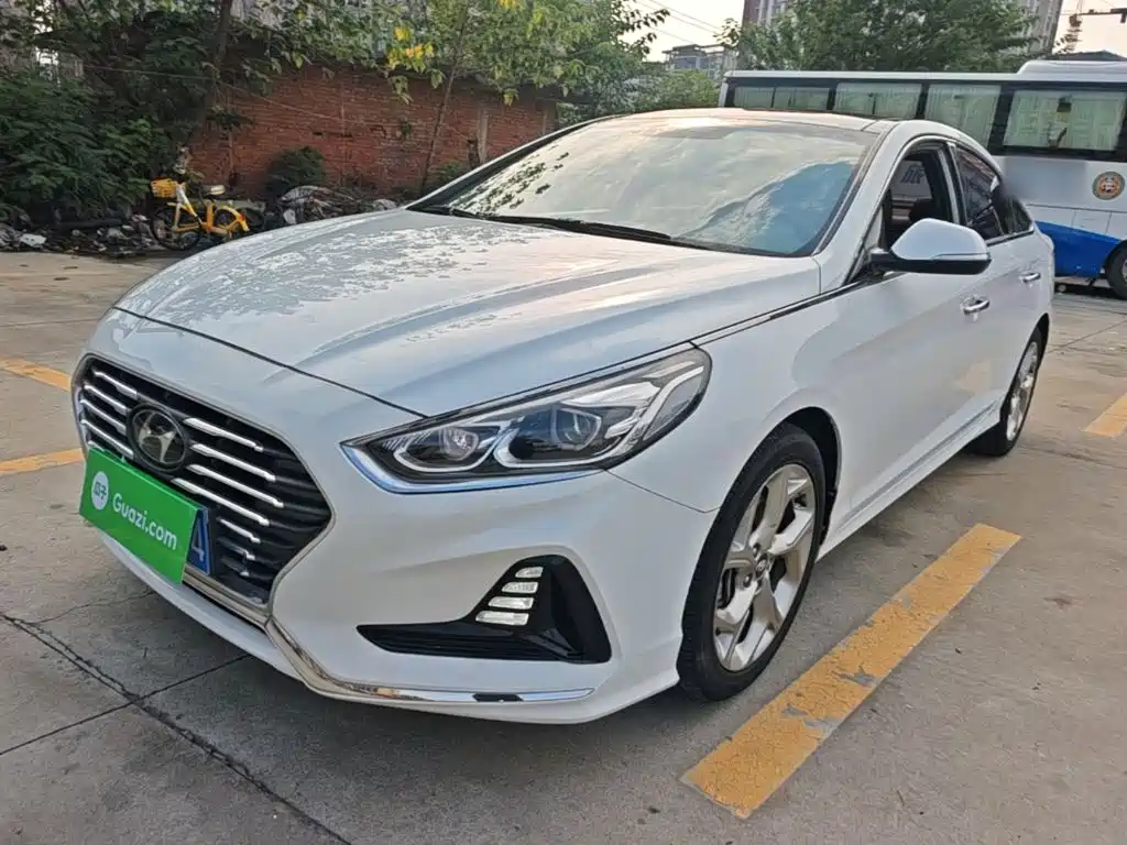 Hyundai Sonata — фото 2